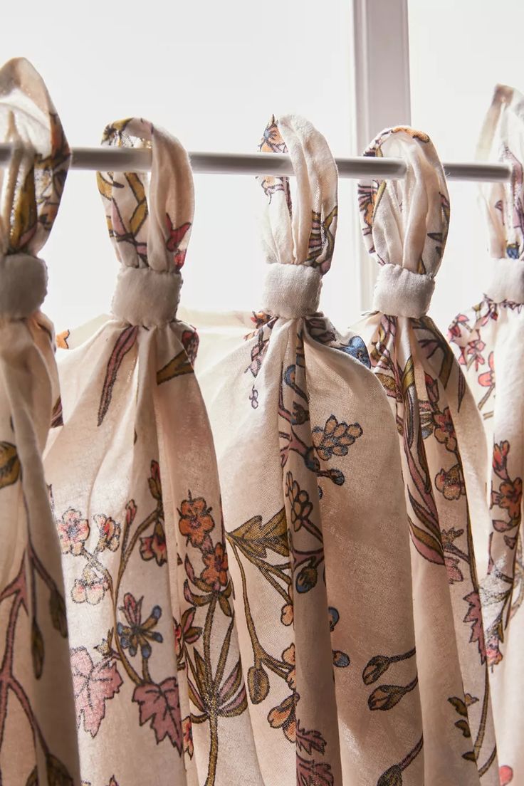 Custom made curtains for elegant home interiors