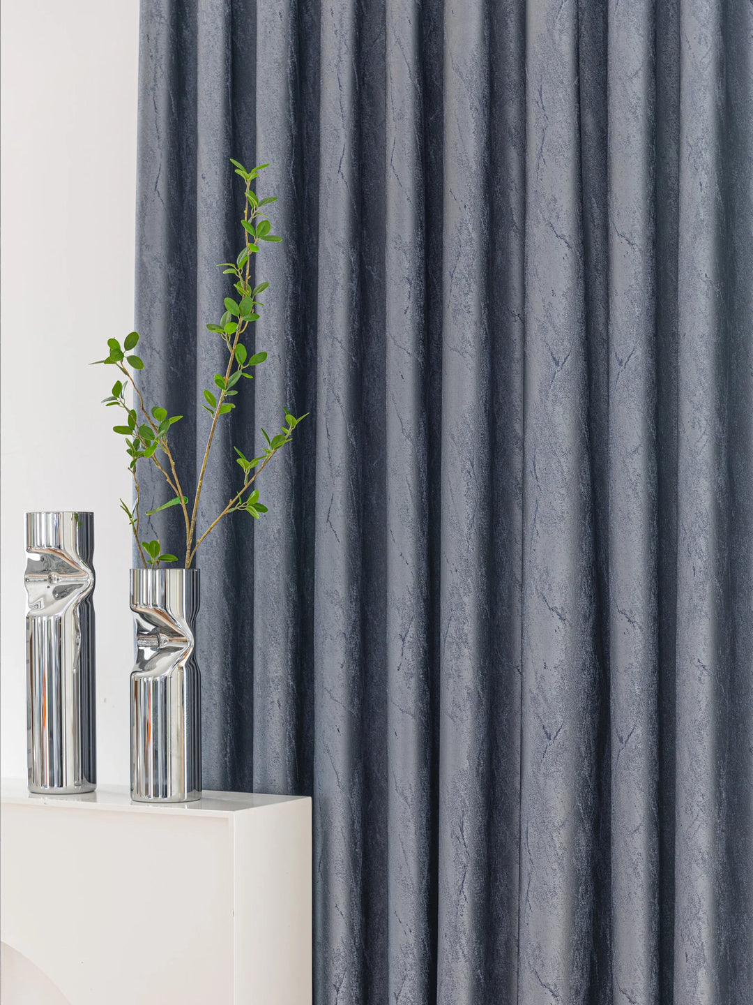 European Advanced Silk With Bright Texture Curtain