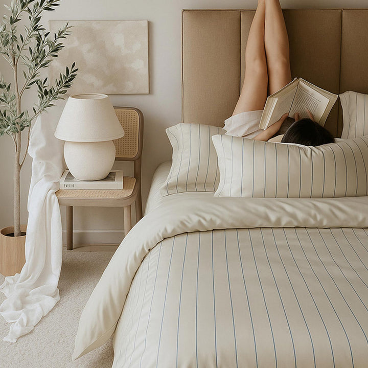 Luxury 4-Piece Bedding Set– Minimalist Modern Duvet Cover with Striped Design