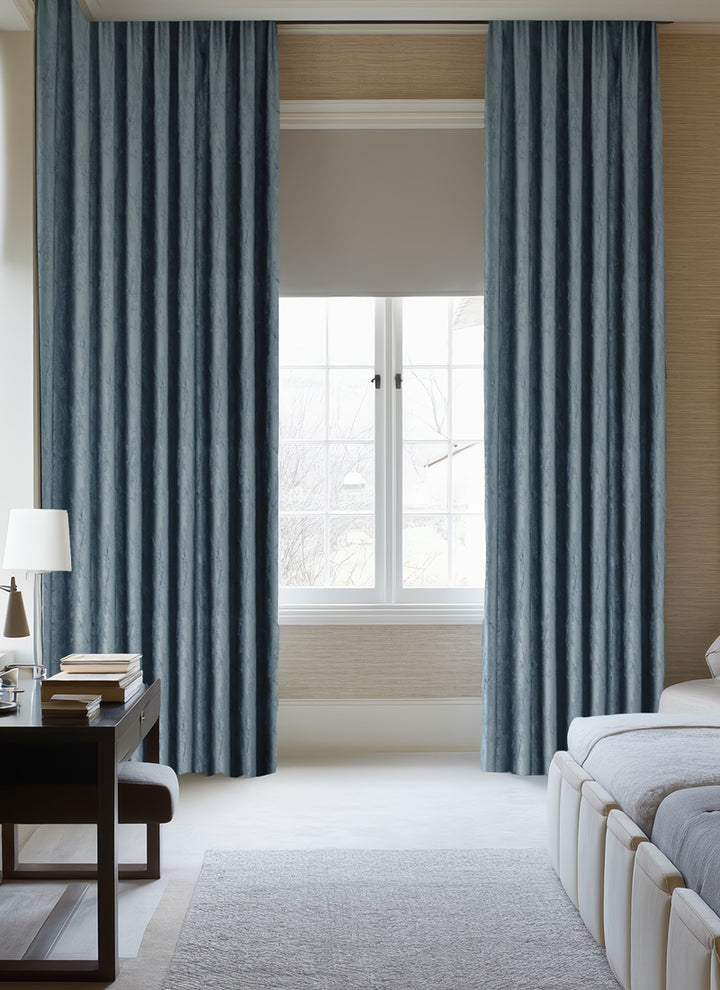 European Advanced Silk With Bright Texture Curtain