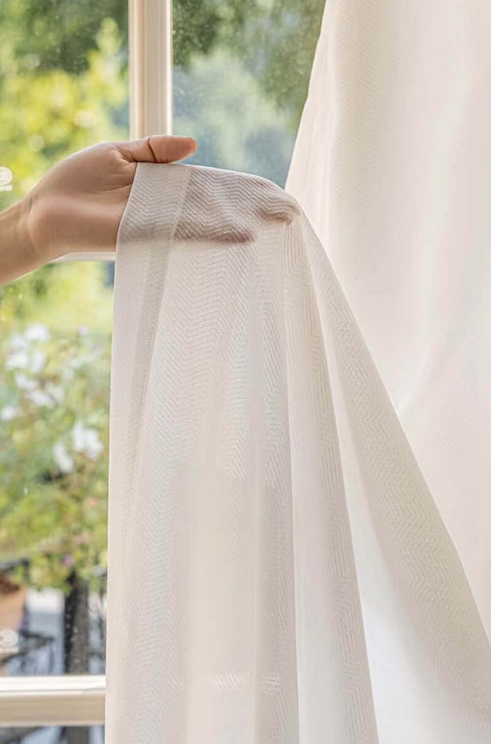 ‌Bellewood Sheer Panel