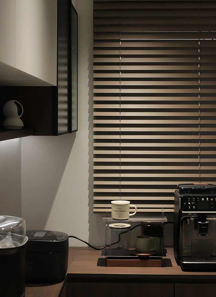 Woven wood roman shades
