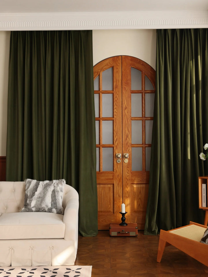 Vintage Premium Green Velvet Curtains With Fine Texture
