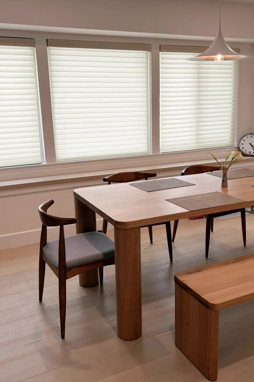 ‌Shangri-La AquaShield Elegant Waterproof Roller Curtain