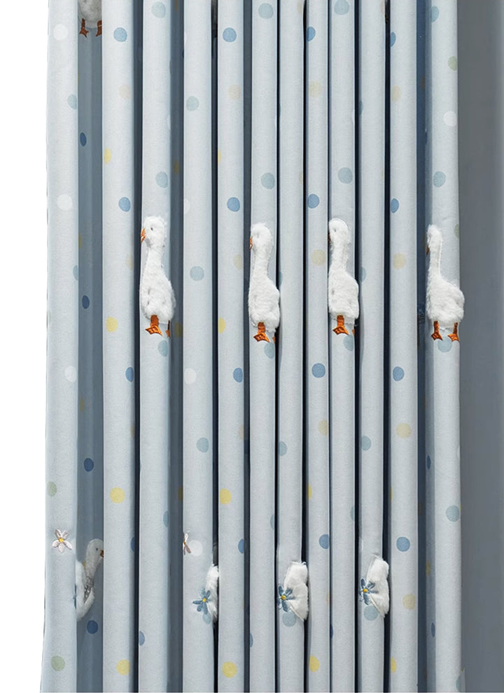 Dreamland Adventure Curtains：Whimsical Adventures for Little Ones' Rooms