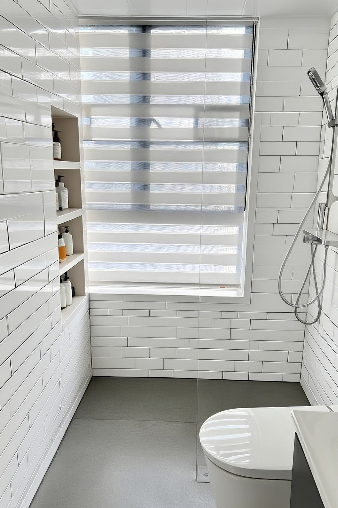 ‌Shangri-La AquaShield Elegant Waterproof Roller Curtain