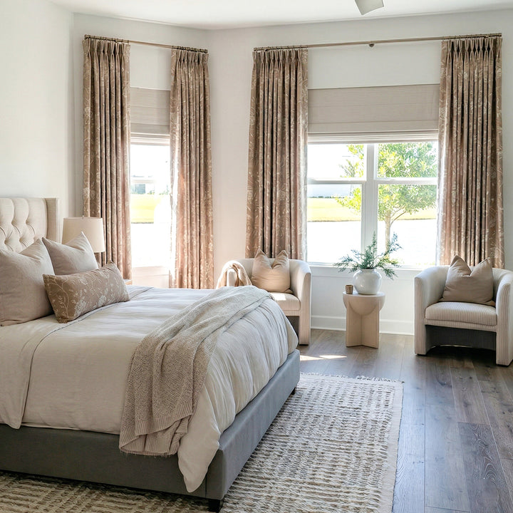 Blush Pink Botanical Country Floral Drapery – Pleated Elegant Drapes for Bright Farmhouse Dining Nooks (USA, EU)