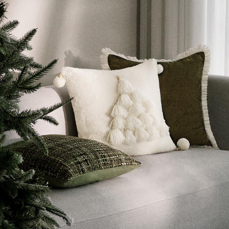 Green Throw Pillows – Fresh Green & White Cushions for Holiday and Winter Homes