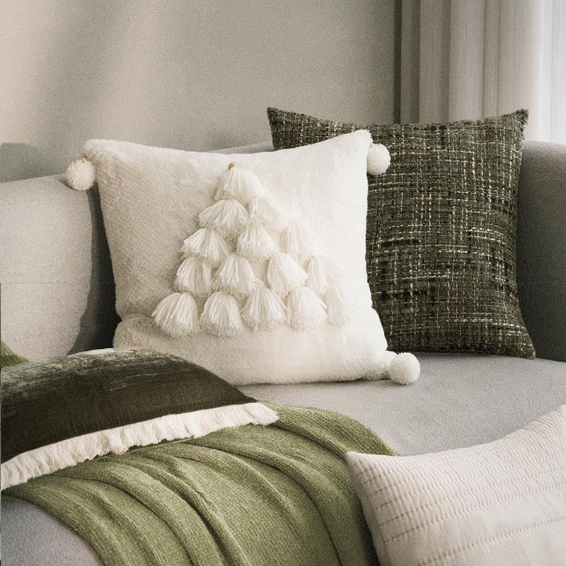 Green Throw Pillows – Fresh Green & White Cushions for Holiday and Winter Homes