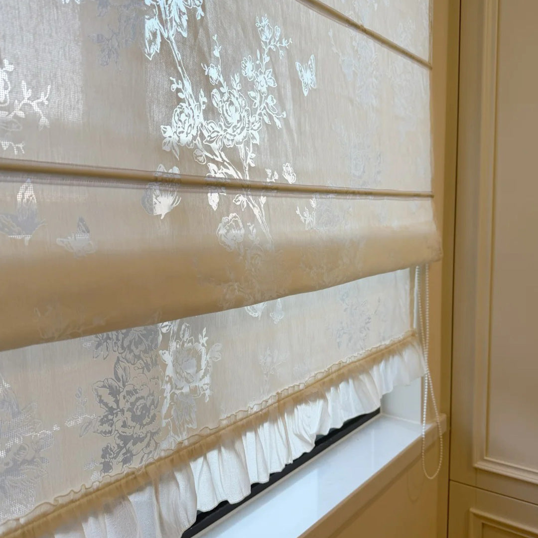 Hugmoom French Romantic Rose Cutout Roman Shade – Close-up of Delicate Floral Fabric with Ruffled Trim (North America, Europe)