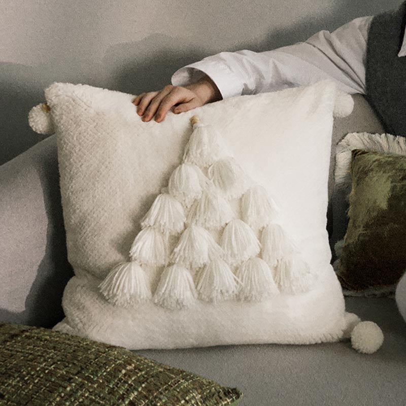 Green Throw Pillows – Fresh Green & White Cushions for Holiday and Winter Homes