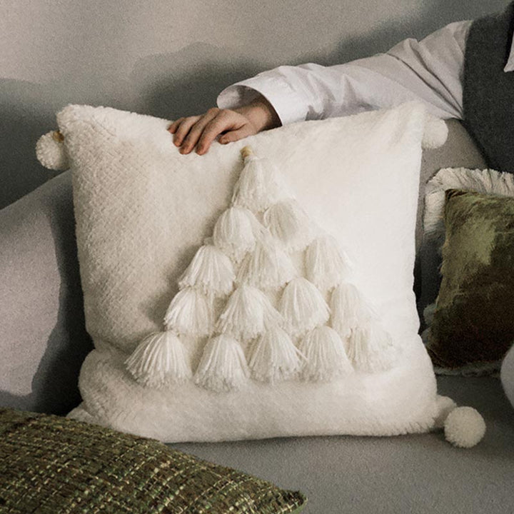 Green Throw Pillows – Fresh Green & White Cushions for Holiday and Winter Homes