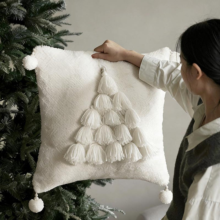 Green Throw Pillows – Fresh Green & White Cushions for Holiday and Winter Homes