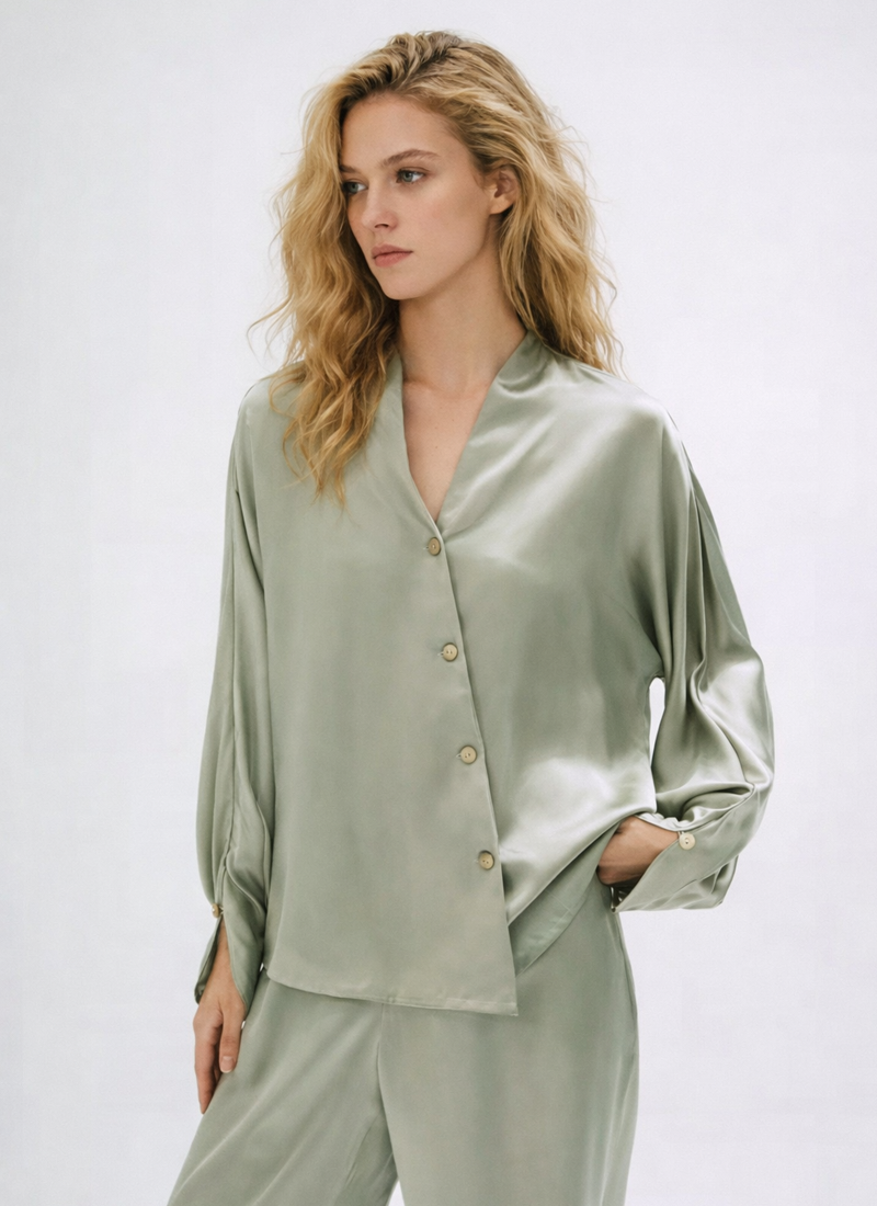 Luxury Silk Loungewear Set – 100% Mulberry Silk for Ultimate Comfort