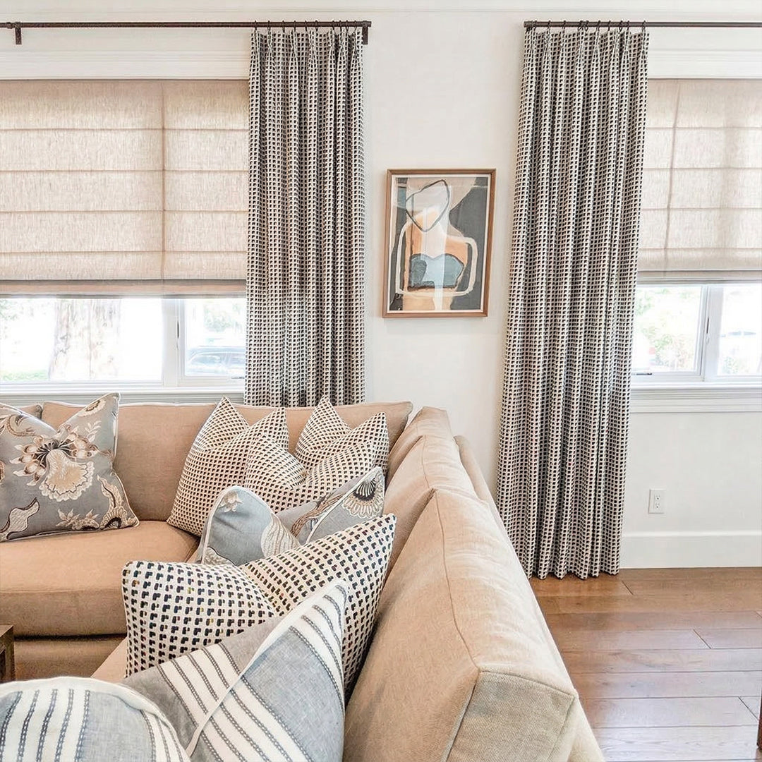 Black &amp; White Vibrant Leopard-Print Drapes – Patterned Curtains for Modern Living Room Decor (North America, Europe)
