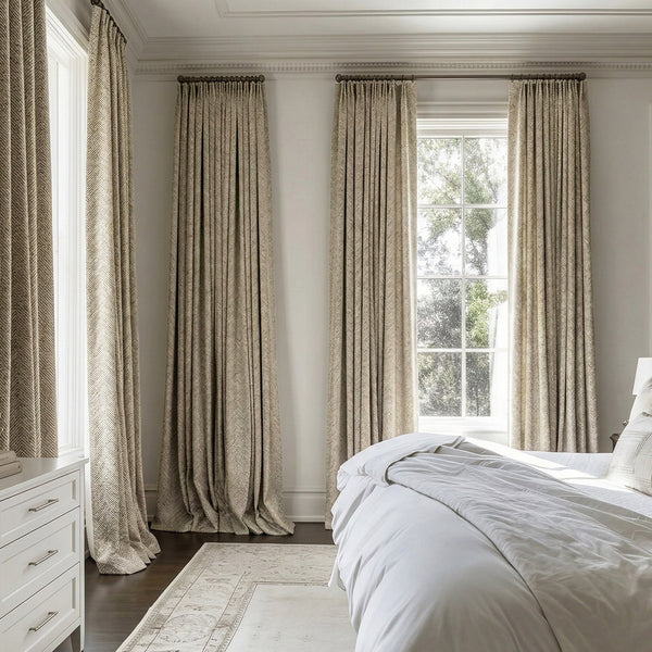 Light Beige V-Shaped Striped Curtains – Elegant Drapes for Timeless Traditional Bedrooms (US, UK, EU)
