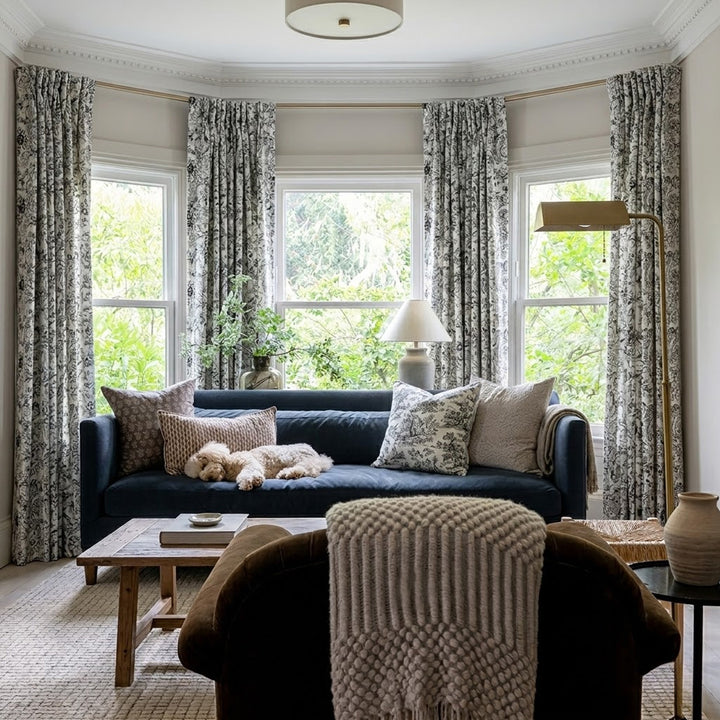 Vintage Floral Blackout Curtains – Black &amp; White Botanical Drapes for Bay Window Living Rooms (North America, Europe)