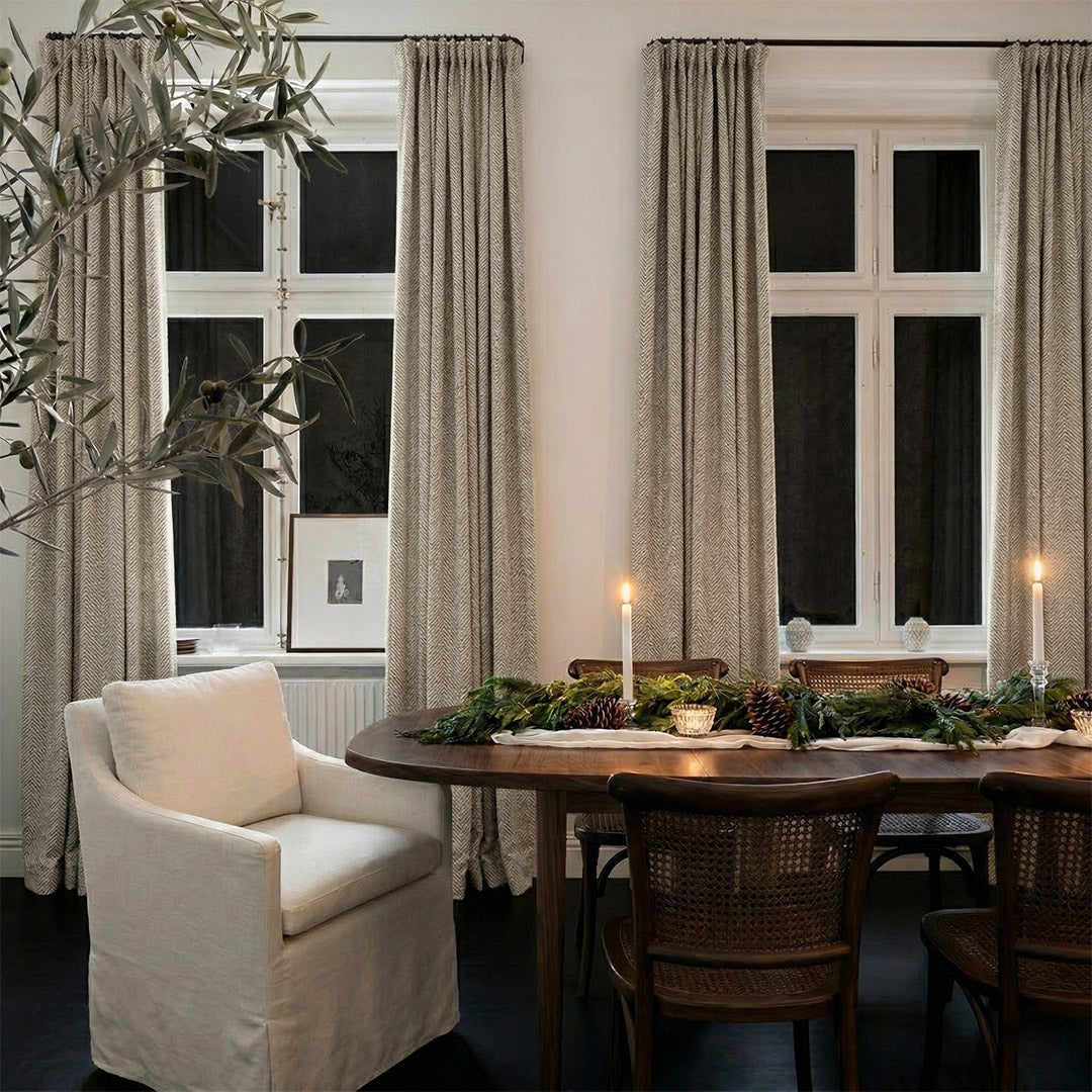 Light Beige V-Shaped Striped Curtains – Elegant Drapes for Cozy Holiday Dining Rooms (North America, Europe)