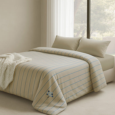Wild Moon Cooling Soft Blanket‌